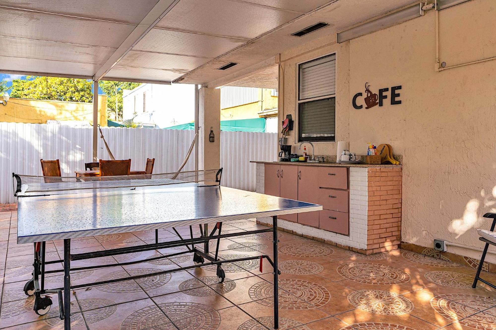 Private Room In Little Havana Маями Екстериор снимка
