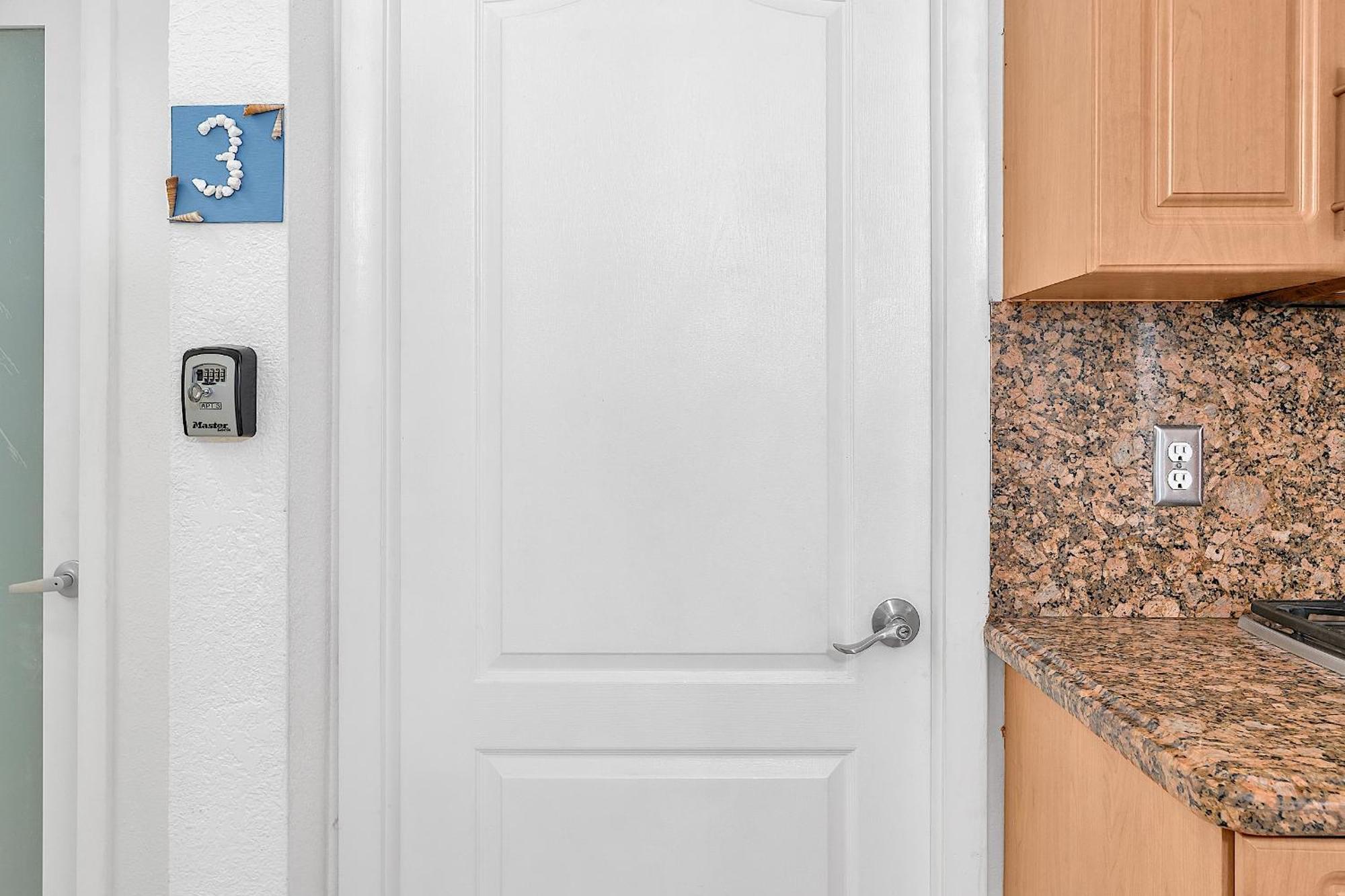 Private Room In Little Havana Маями Екстериор снимка