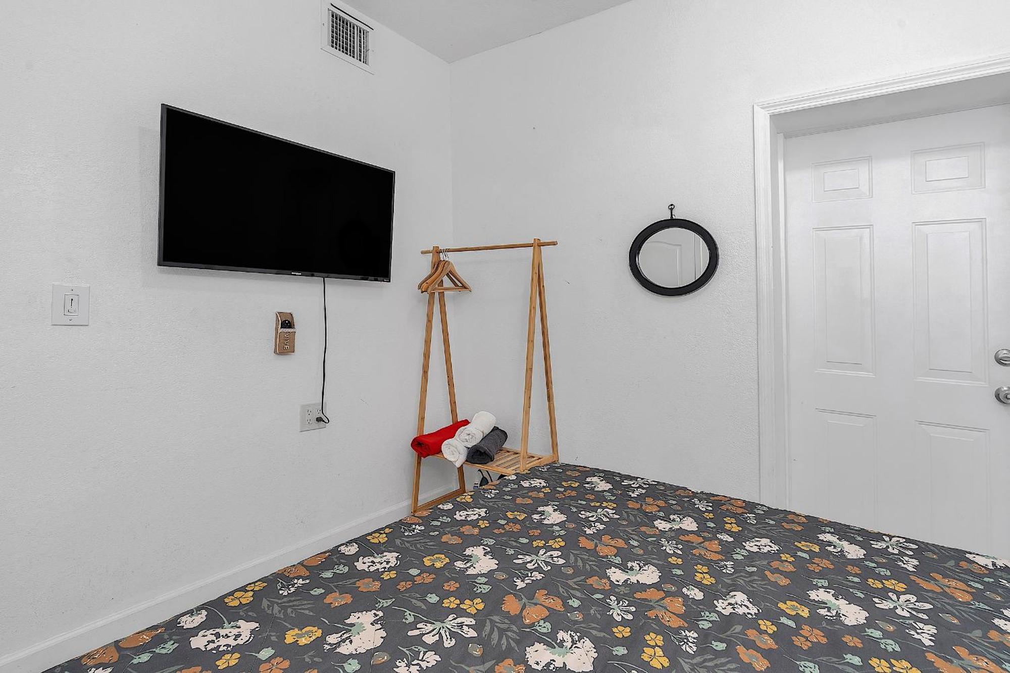 Private Room In Little Havana Маями Екстериор снимка